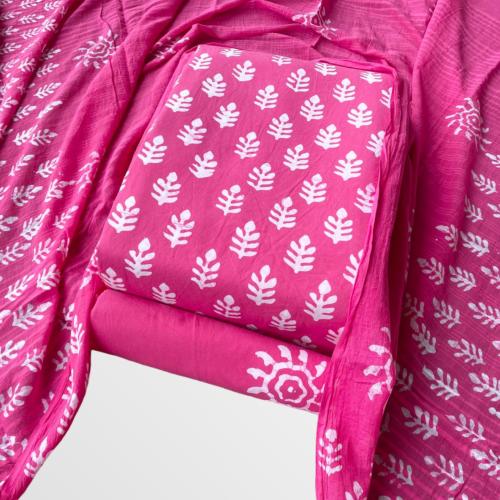 Crafted With Care: Exquisite Batik Cotton Fabric For Women’s Dresses